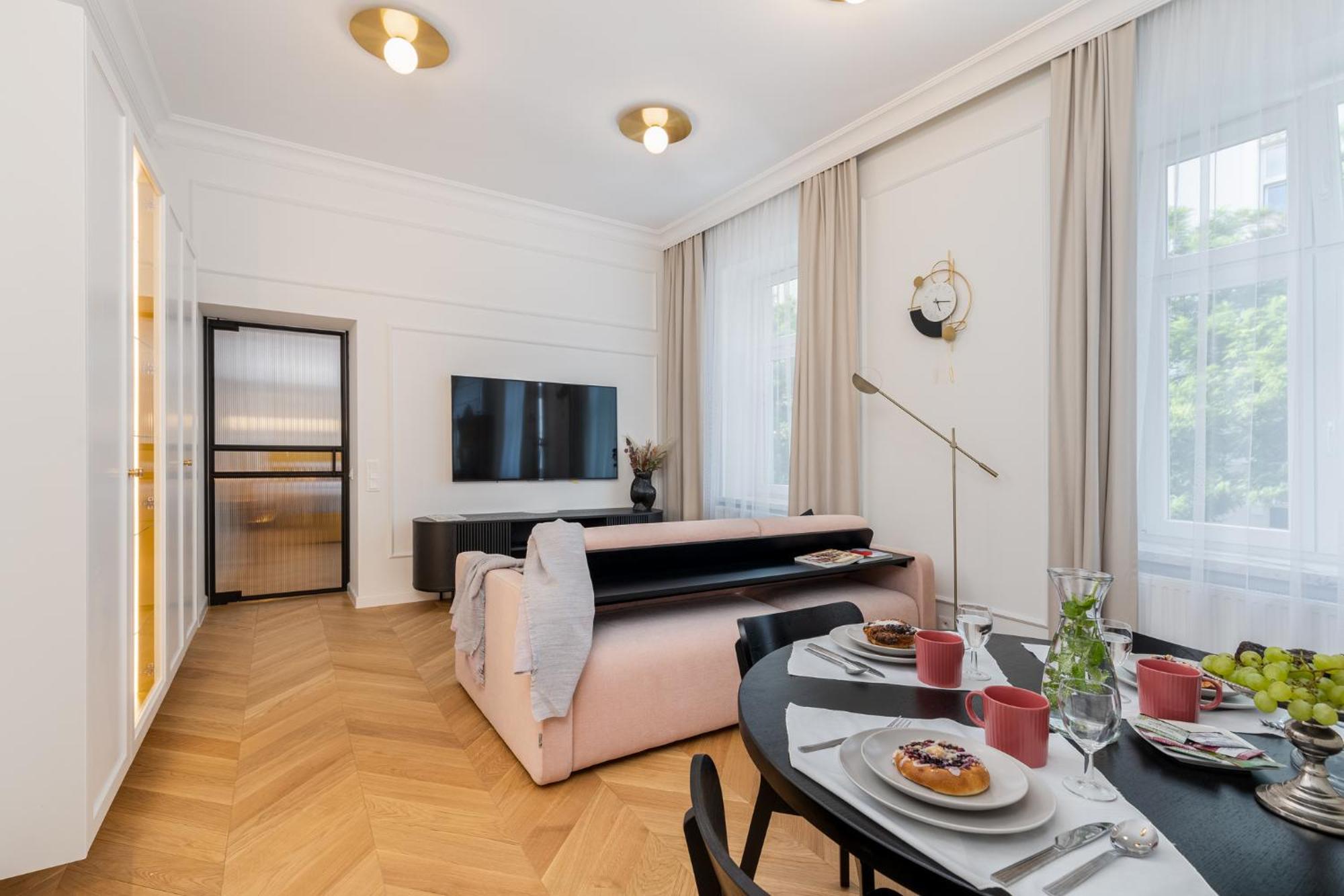 Premium Apartment In Parisian Style In The Heart Of Old Krakkó Kültér fotó